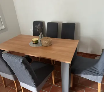 Stol i stolice komplet - cover