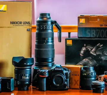 Odlična prilika foto aparat D 850 (samo 9019 okidanja) uz dosta opreme - cover