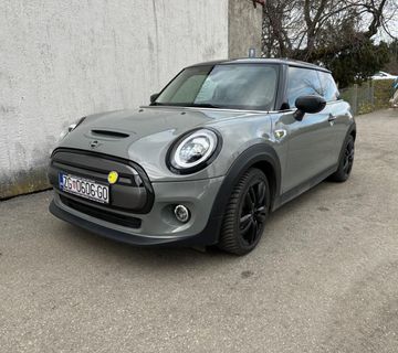 MINI Cooper SE, 38000 km, reg.do10/25, U PDV-u, dva seta kotača - cover