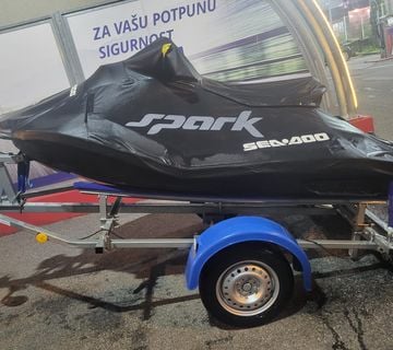 SeaDoo Spark Trixx 2up  - cover