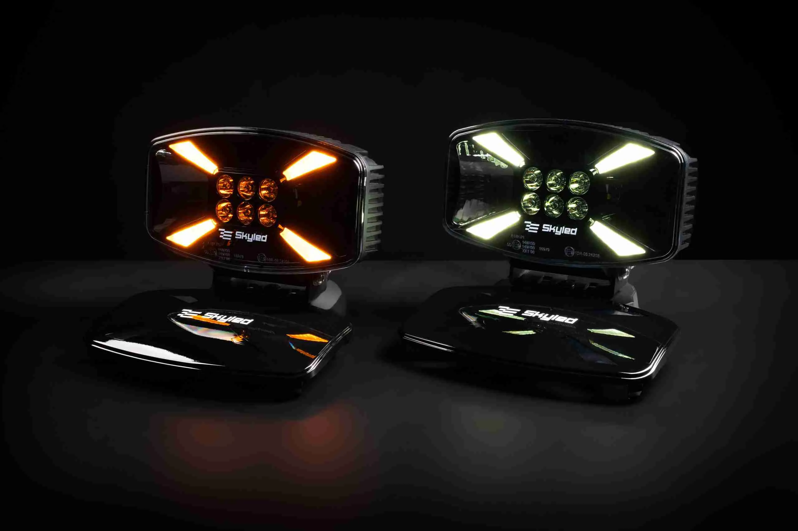 SKYLED Jumbo Stella Flash FULL LED (Reflektor dugog dometa, 140 W) - cover