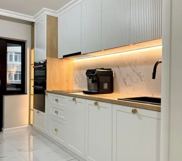 Kuhinja sa mdf profiliranim 3D frontama - cover