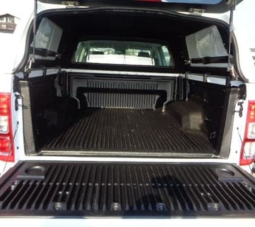 Ford Ranger 2,0 TDCI N1 DoKa XLT 4x4 PANTHER; 34 tkm; 5 sj; Navi; Temp - cover