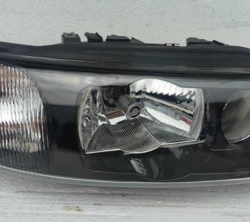 FAR DESNI VOLVO V70 2000-2005 - cover