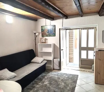 POREČ OKOLICA - KAMENA KUĆA SA 2 STANA NA PRODAJI (prodaja) - cover