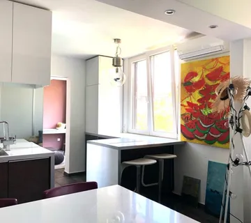 ČERVAR-PORAT RENOVIRANI STAN NA PRODAJI (prodaja) - cover