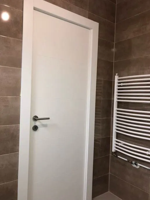 BLACK FRIDAY-SOBNA VRATA - cover