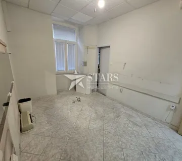 Rijeka, Centar – Prostran 4S stan s balkonom, 137 m² (prodaja) - cover