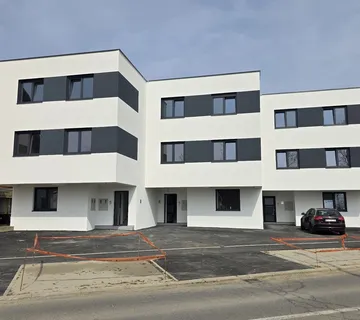 Stanovi: Osijek, Uske njive, 78.45 m2, 1. i 2. kat, USKORO USELJIVO - cover