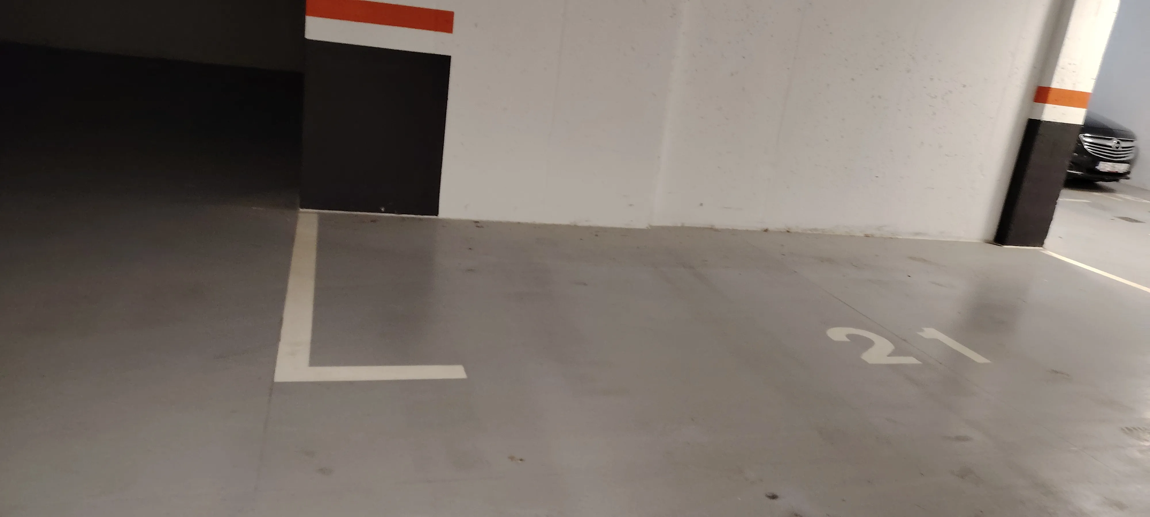 Iznajmljuje se garažno parkirno mjesto - cover