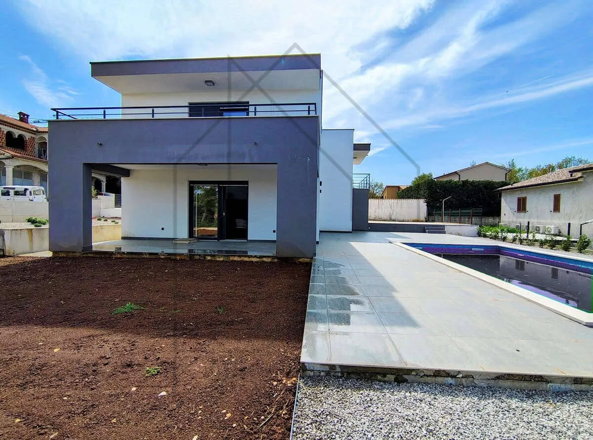 Istra, Labin – Moderna vila s bazenom za dugoročni najam - cover