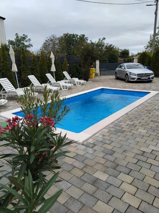 POREČ OKOLICA-PRIZEMNICA NA PRODAJI SA BAZENOM (prodaja) - cover