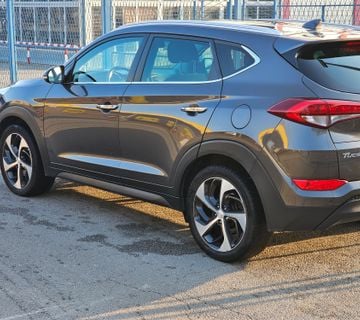 Hyundai Tucson - cover