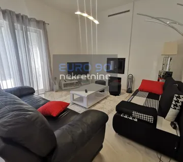 MURVICA-LUKSUZNA VILA S BAZENOM NA MIRNOJ LIKACIJI, VELIKA OKUĆNICA !! - cover