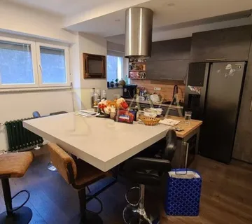 RIJEKA, KRIMEJA - renovirani 2 S+DB stan od 82 m2,1.kat, nova fasada! - cover