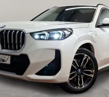IMA sve ! BMW X1 30e M 326 ks 4x4 Benz-Struja PLUG IN HYBRID - cover