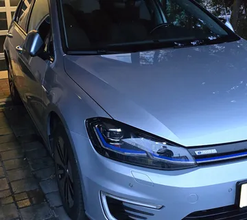 VW e-GOLF 7 BOGATI PAKET OPREME - cover