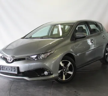 Toyota Auris 1.2 Turbo Luna. SLO POREKLO... - cover