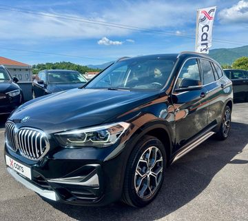 BMW X1 sDrive18d xLine 8G/LED/ALU 18/KUKA/PANORAMA/AMBIENT/NAVI - cover