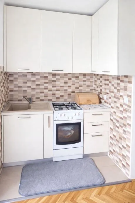 GARSONIJERA 25m2 PREČKO (prodaja) - cover