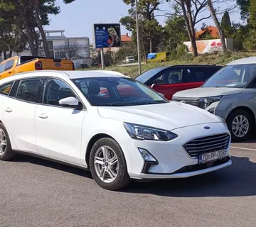 Ford Focus 1,5 EcoBlue - cover