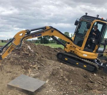 NOVI MINI BAGER XCMG 3,5 t   - cover