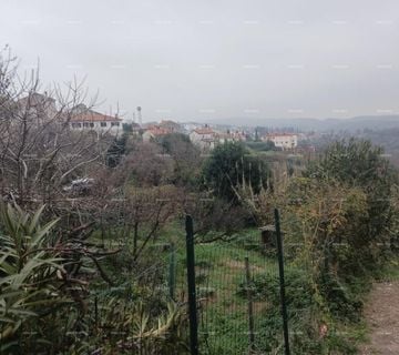 Prodaja građevinskog zemljišta u centru Buja! - cover