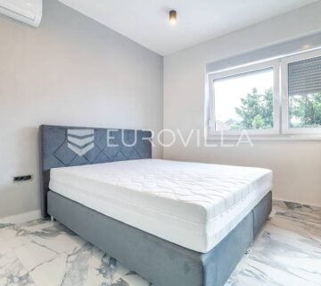 Zagreb, Črnomerec, kuća s 8 apartmana za najam 380 m2 - cover