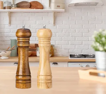 Klasični drveni mlinac za sol i papar - cover