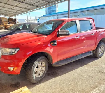 Ford Ranger XLT - cover