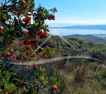 Poljoprivredno zemljište s panoramskim pogledom na more - cover