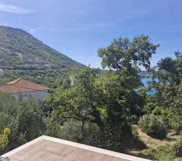 Odlična Kuća s apartmanom i roh bau stanom – Plat (prodaja) - cover