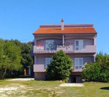 BIBINJE-Apartmanska kuća sa 8 apartmana - cover