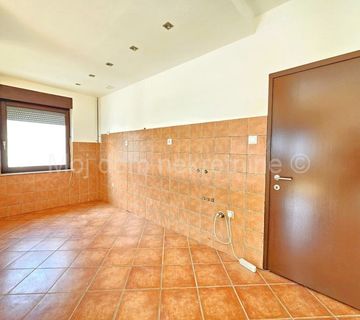 Fraterščica, zgrada NKP 339.02m2 na parceli od 514.8m2 - cover
