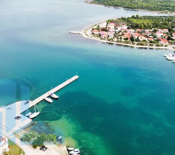 Apartmanska kuća u Bilicama s uhodanim turističkim najmom - cover