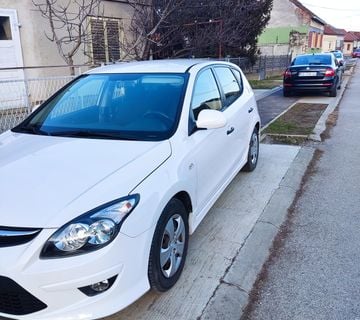 HYUNDAI I 30 1.6CRDI - cover
