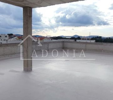 Stan u novogradnji, krovna terasa s pogledom - 239,31 m2, Vodice - cover