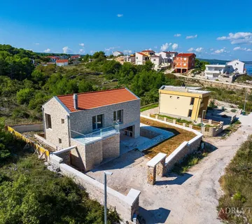 VILA S BAZENOM, 200 m OD MORA, NOVIGRAD - ZADAR - cover