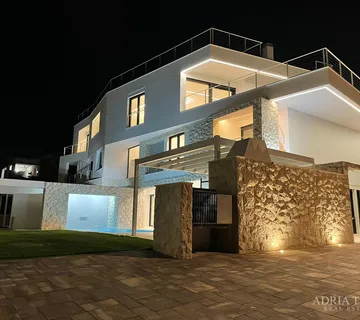AKCIJA!! LUKSUZNI APARTMANI NA MIRNOJ LOKACIJI, 100 m OD MORA, KOŽINO - ZADAR - cover