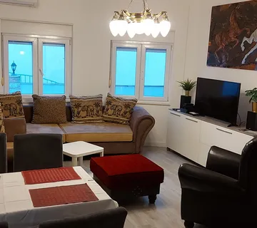 DVA SPOJENA APARTMANA S POGLEDOM NA MORE - OKRUG GORNJI, ČIOVO - cover