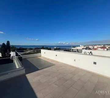 APARTMAN U STAMBENOJ ZGRADI, 80 m OD MORA - DIKLO, ZADAR  POSEBNA LJETNA AKCIJA! - cover