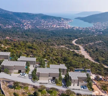LUKSUZNE VILE S OTVORENIM POGLEDOM NA MORE, VINIŠĆE - MARINA - cover