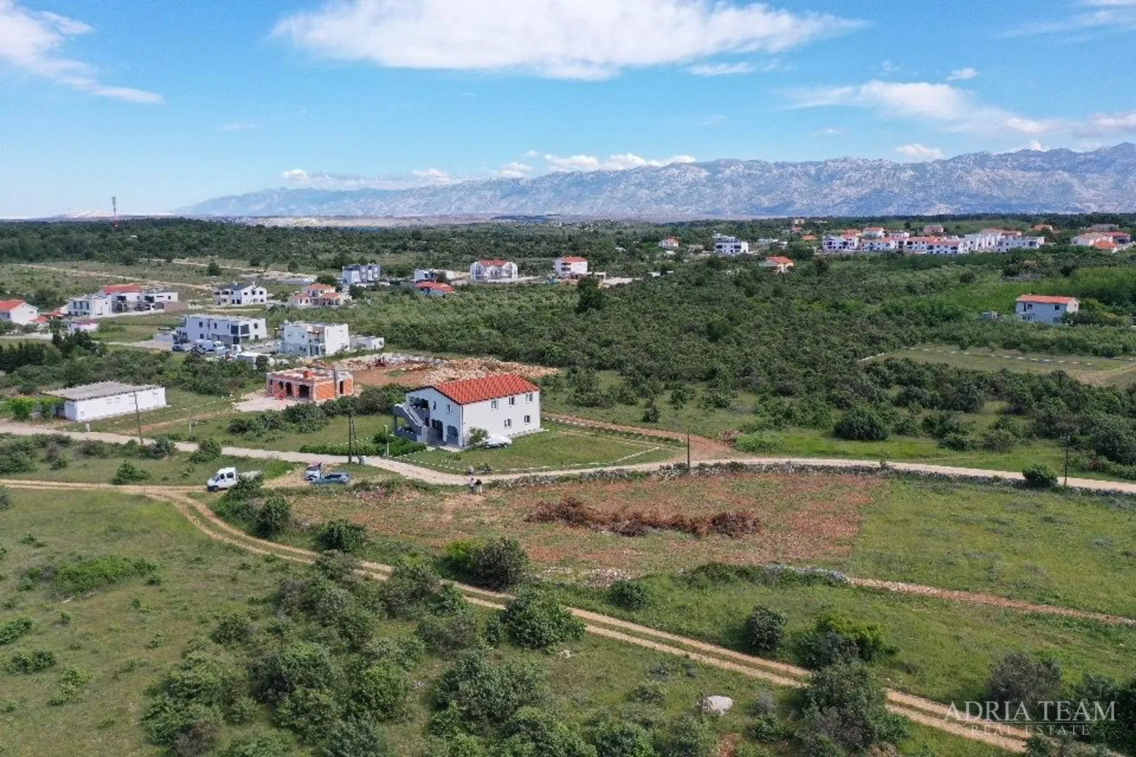 GRAĐEVINSKO ZEMLJIŠTE, NEIZGRAĐENI DIO GRAĐEVINSKOG PODRUČJA - VRSI - cover