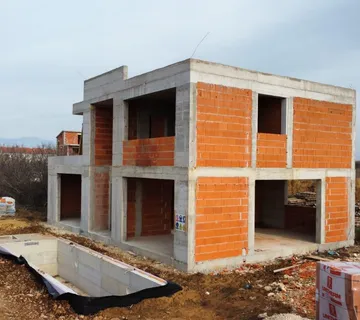 MODERNA VILA UDALJENA 150 m OD MORA, NOVOGRADNJA - PRIVLAKA - cover