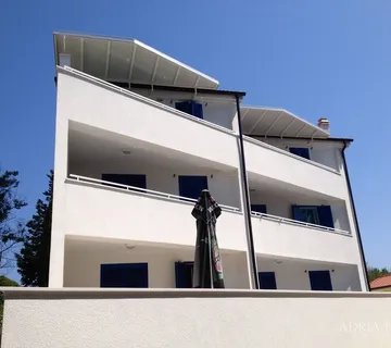DVOSOBNI APARTMAN, 35 m OD MORA, VERUNIĆ - DUGI OTOK - cover