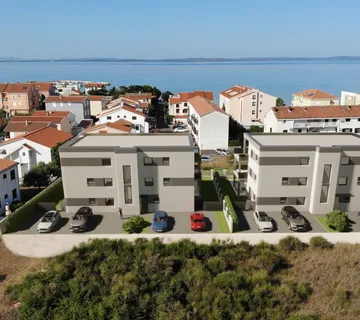 PENTHOUSE, NOVOGRADNJA, 150 m OD MORA - PRIVLAKA