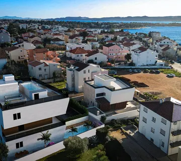 PENTHOUSE UDALJEN 70 m OD MORA, NOVOGRADNJA - ZADAR, DIKLO - cover