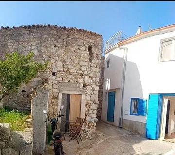 KAMENA RIBARSKA KUĆA S POGLEDOM NA MORE - KALI, UGLJAN - cover