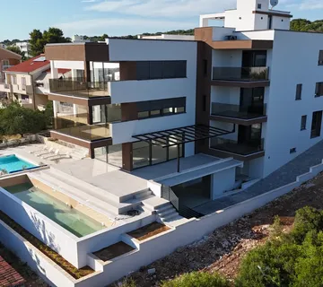 LUKSUZNI APARTMANI UDALJENI 80 m OD MORA, NOVOGRADNJA - KOŽINO - Kožino, Zadar
