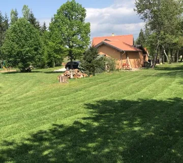 LUKSUZNA VILA S GRIJANIM BAZENOM I NATKRIVENOM TERASOM - 10 000 m2 ZEMLJIŠTA! - cover